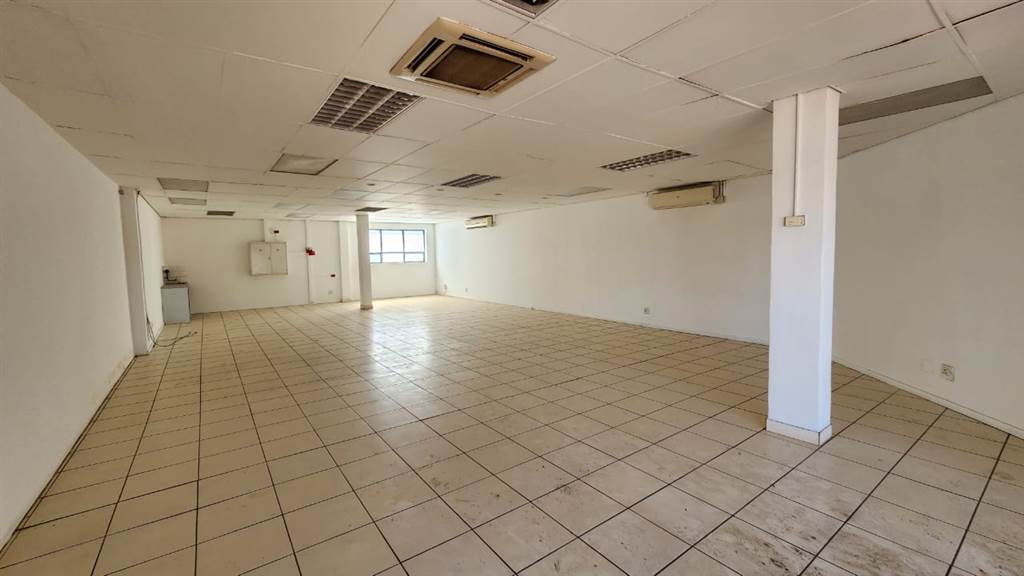 130  m² Commercial space in Centurion CBD photo number 6