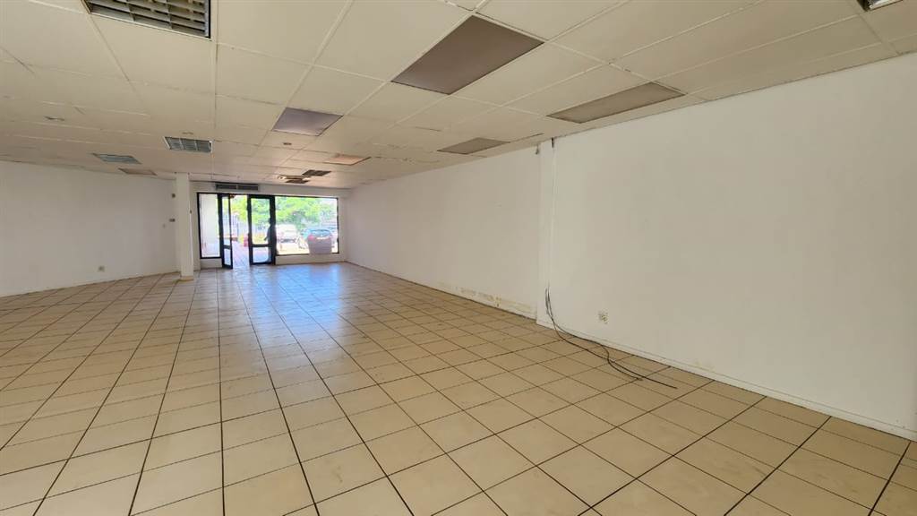 130  m² Commercial space in Centurion CBD photo number 16