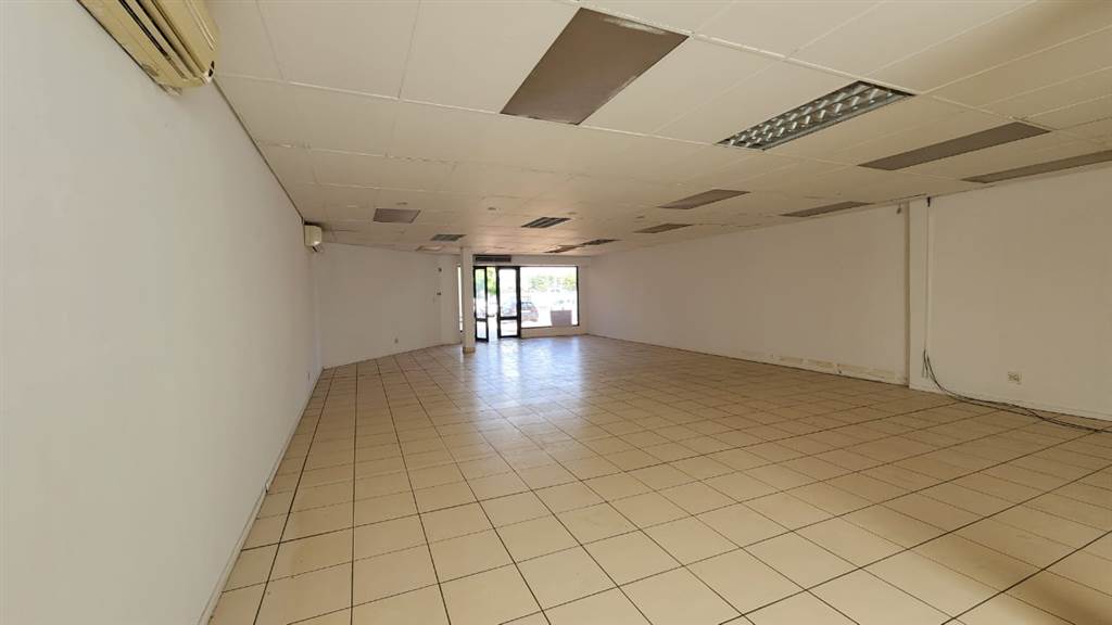 130  m² Commercial space in Centurion CBD photo number 12