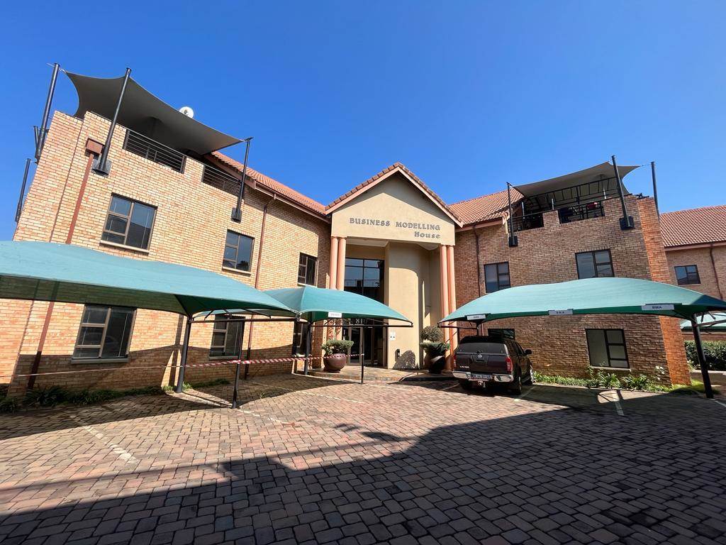 170  m² Commercial space in Fourways photo number 3