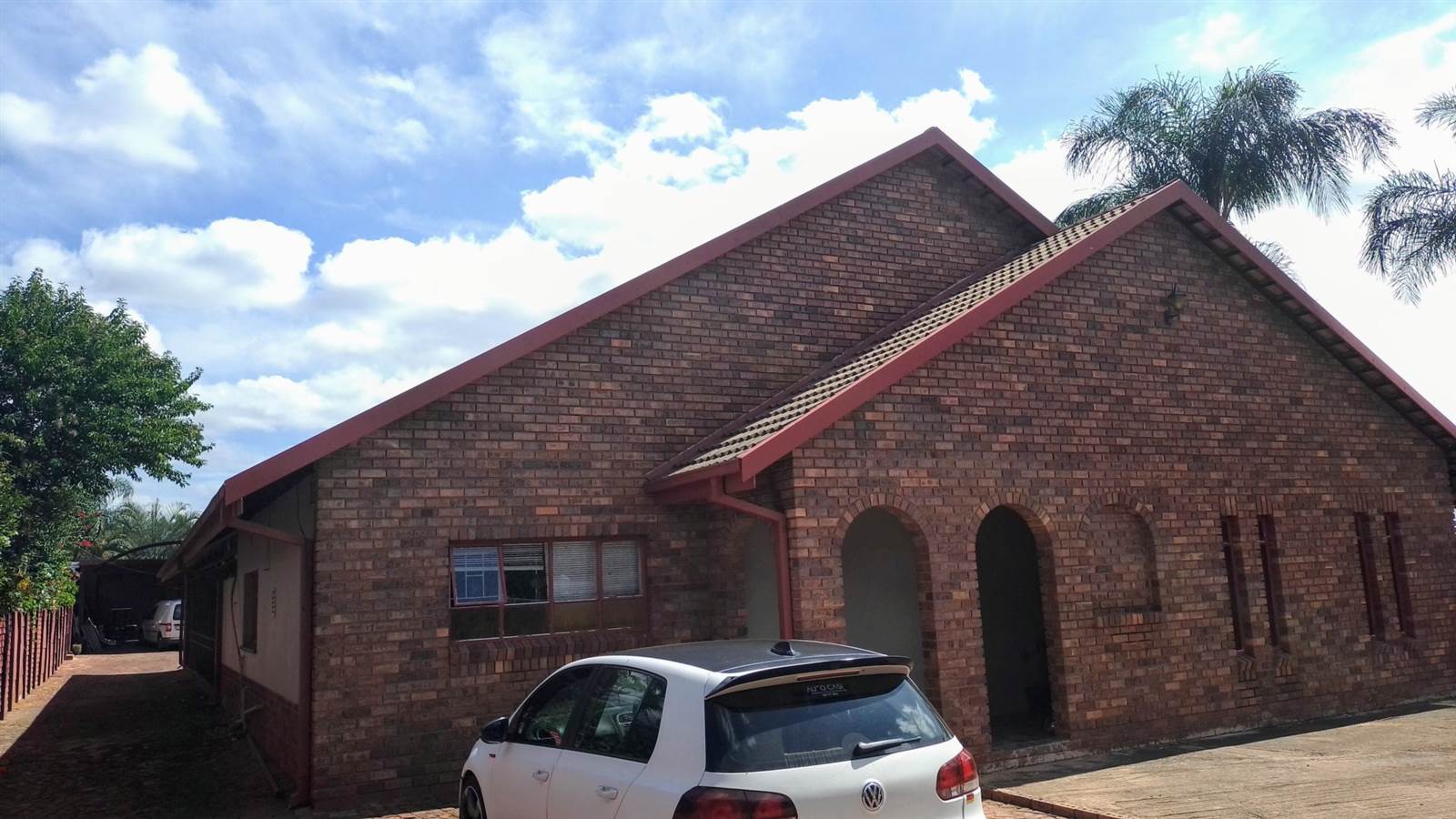4 Bed House in Pretoria North photo number 1