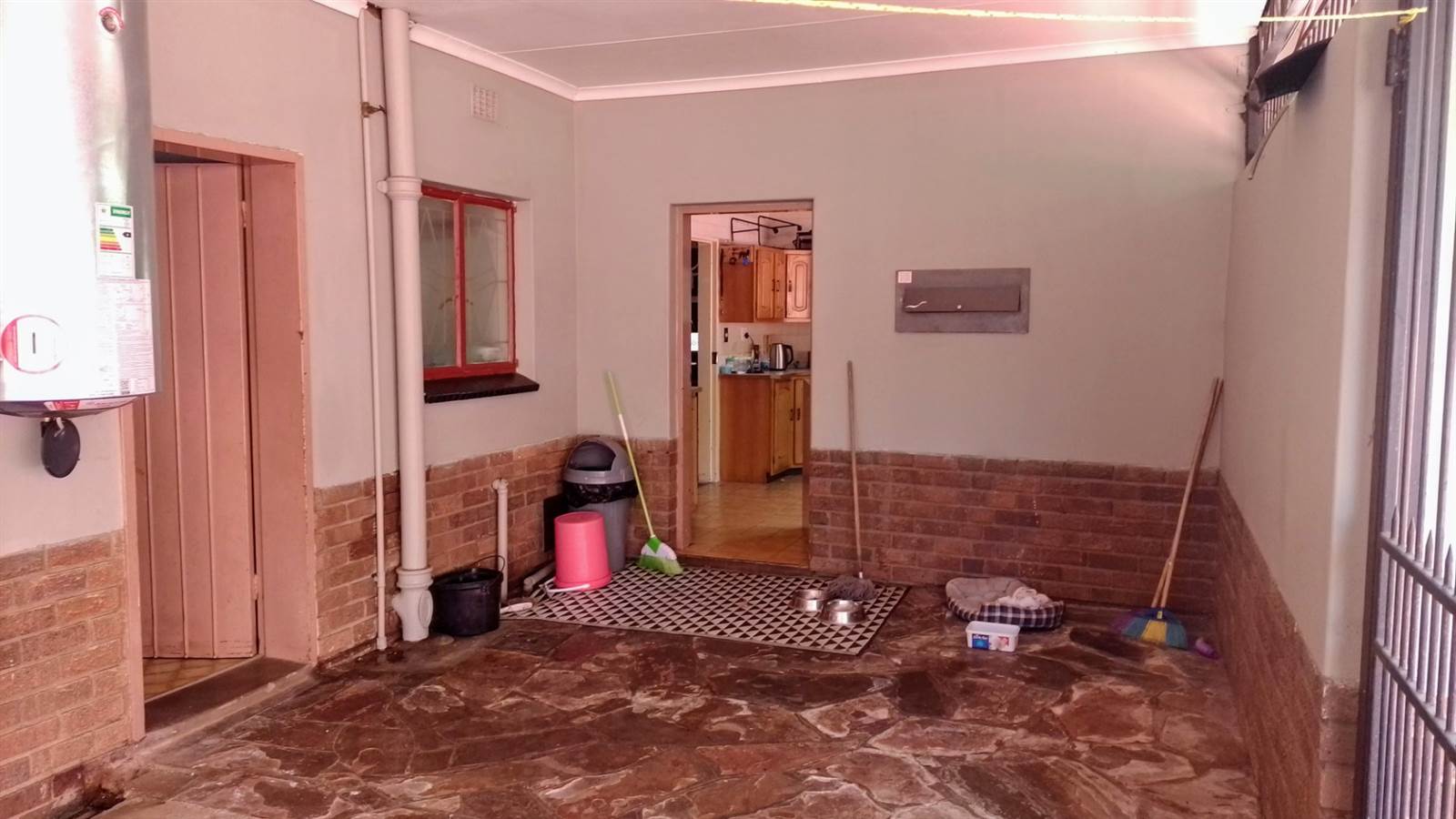 4 Bed House in Pretoria North photo number 12