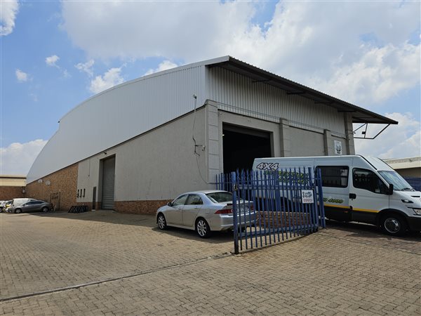 620  m² Industrial space