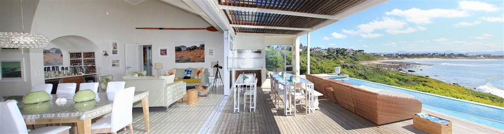 4 Bed House in Santareme photo number 5
