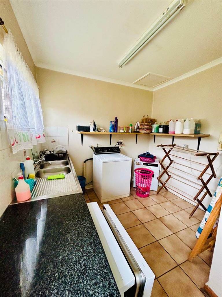 4 Bed House in Vryheid photo number 12
