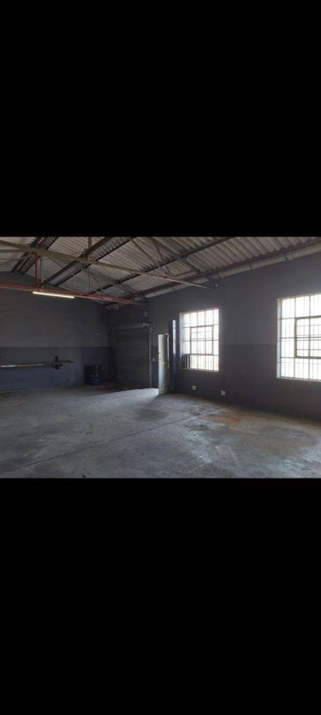 300  m² Industrial space in Sydenham photo number 9