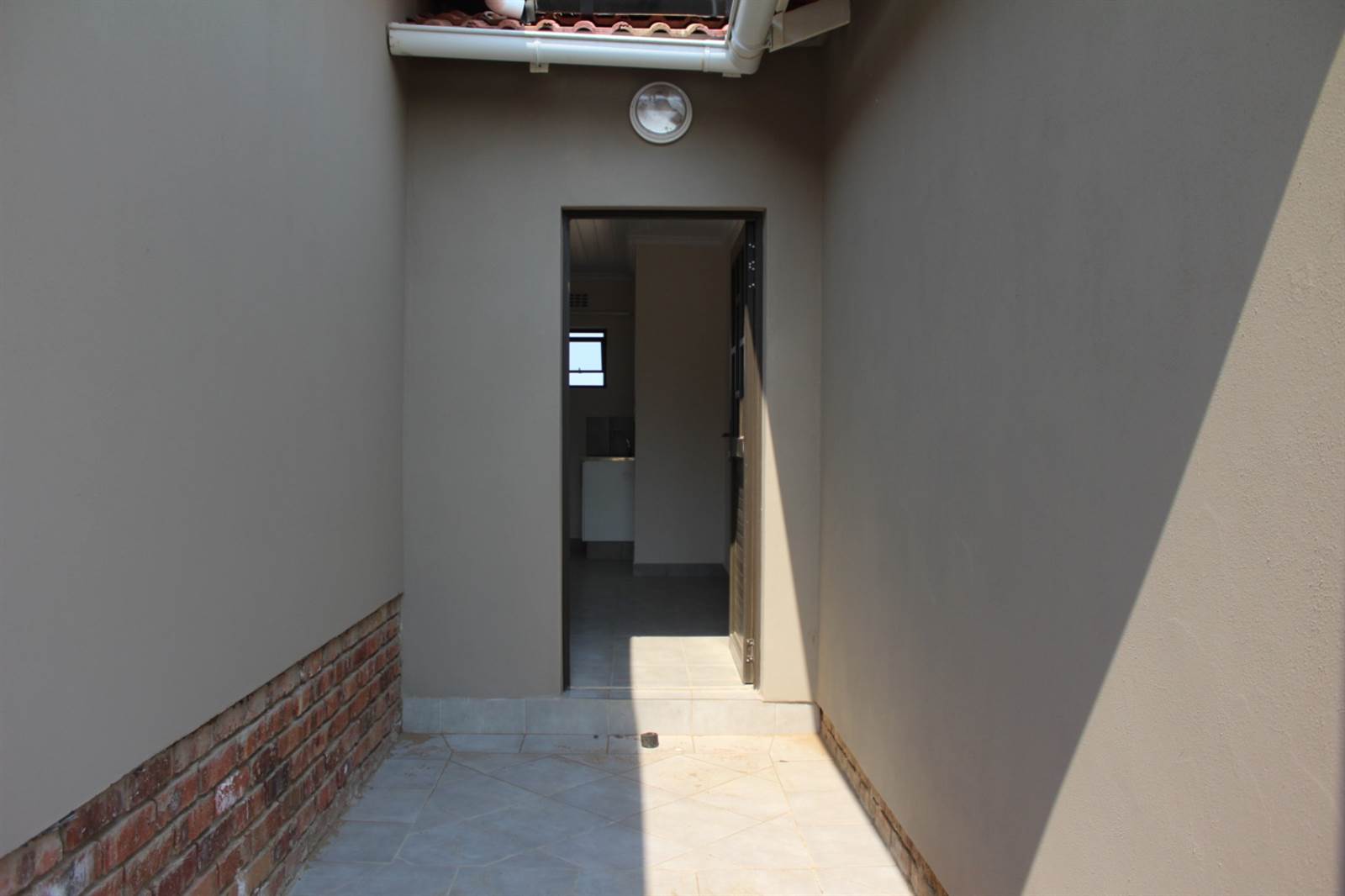 3 Bed Townhouse in Amalinda photo number 6