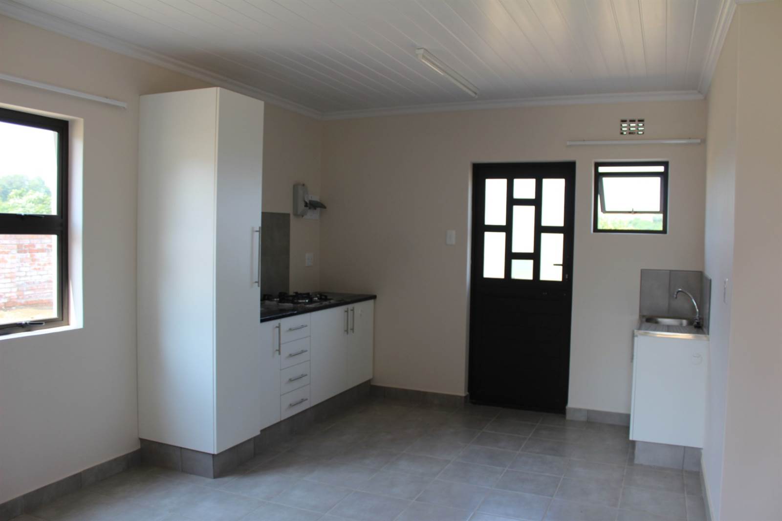 3 Bed Townhouse in Amalinda photo number 5