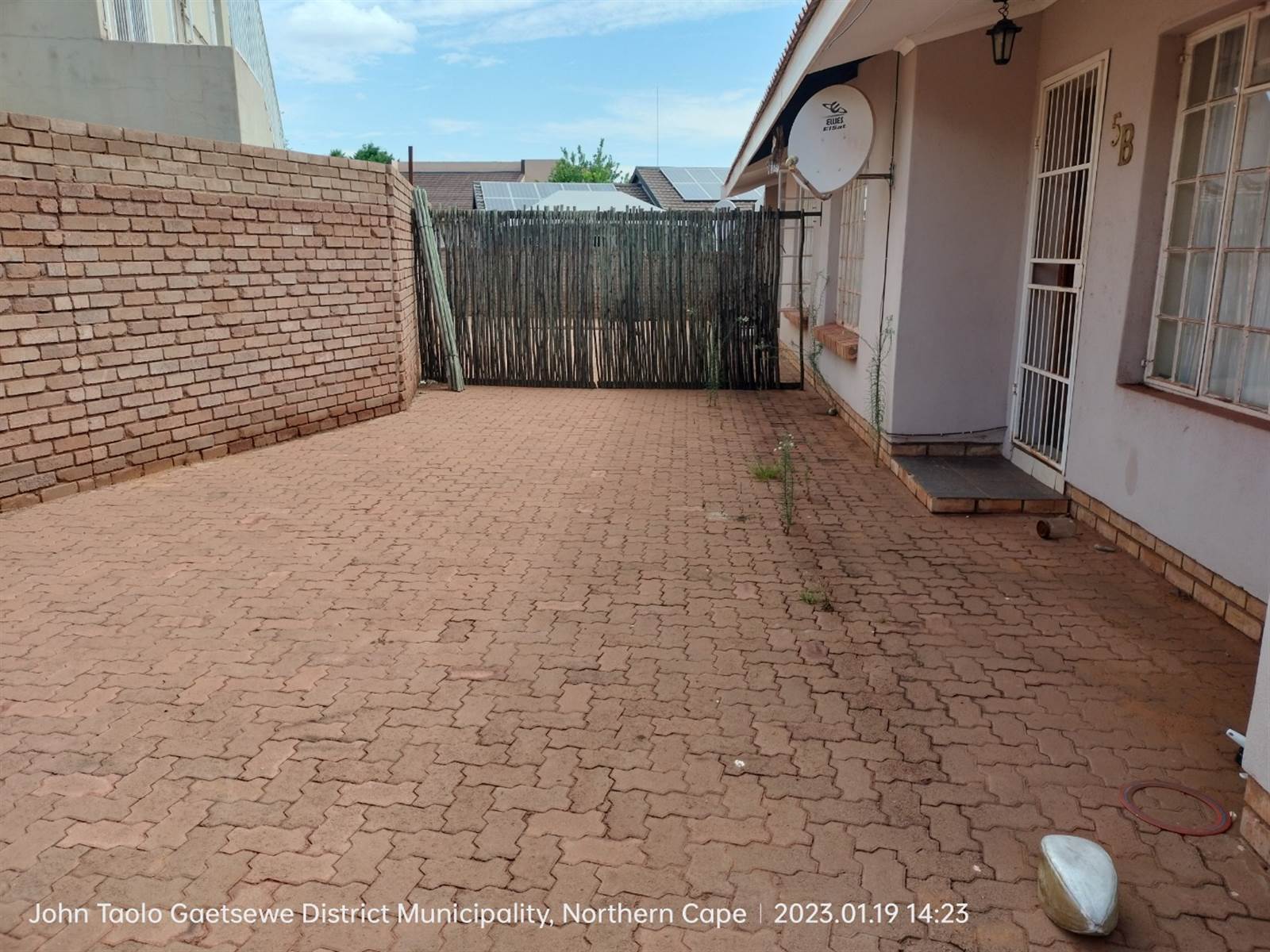 2 Bed Townhouse in Kathu photo number 2