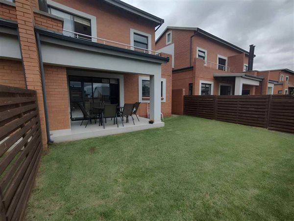 3 Bedroom Townhouse 3 Bedroom Townhouse