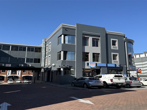 340  m² Commercial space