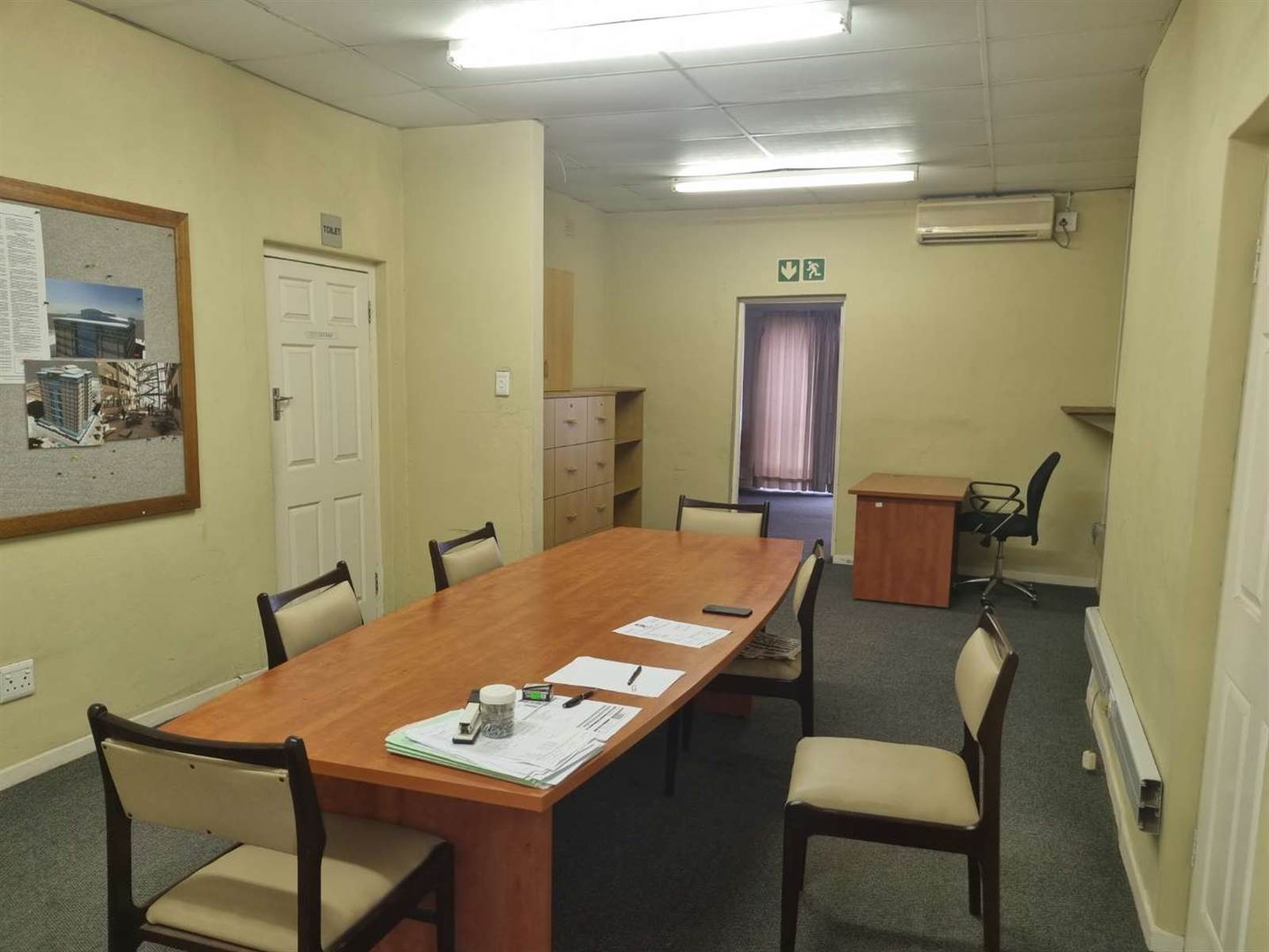 320  m² Commercial space in Southernwood photo number 9