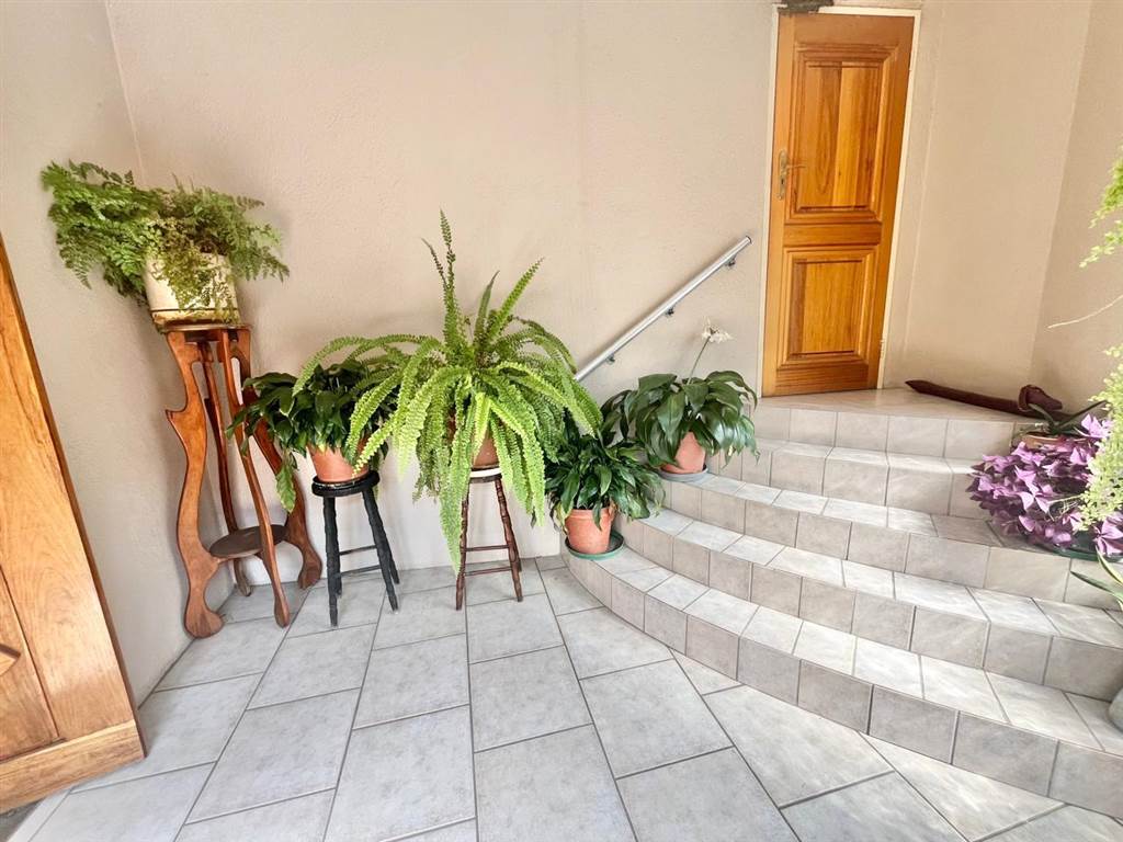 4.5 Bed House in Trichardt photo number 3