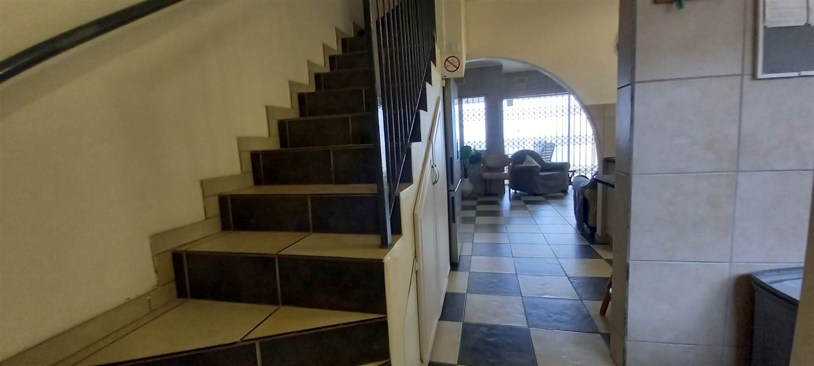 3 Bed Townhouse in Winklespruit photo number 12