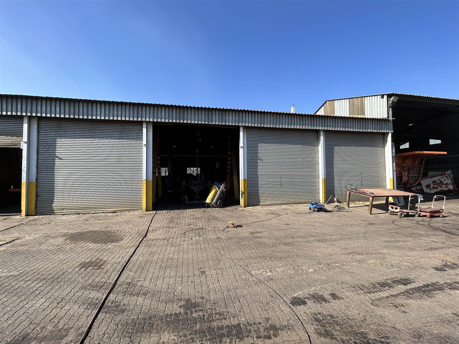 1779  m² Industrial space in Clayville photo number 8