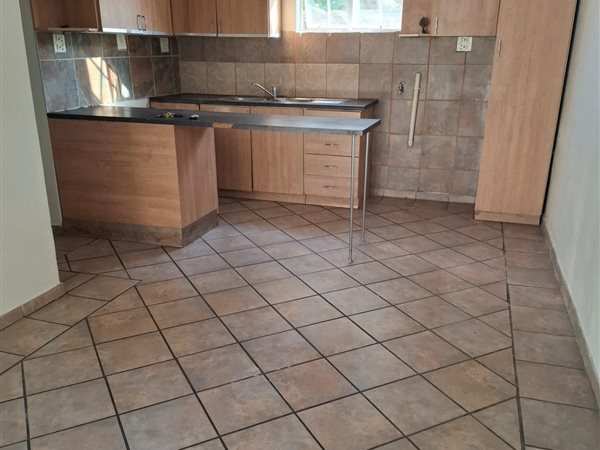 2 Bedroom Flat 2 Bedroom Flat