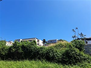 1012 m² Land available in Tongaat Beach