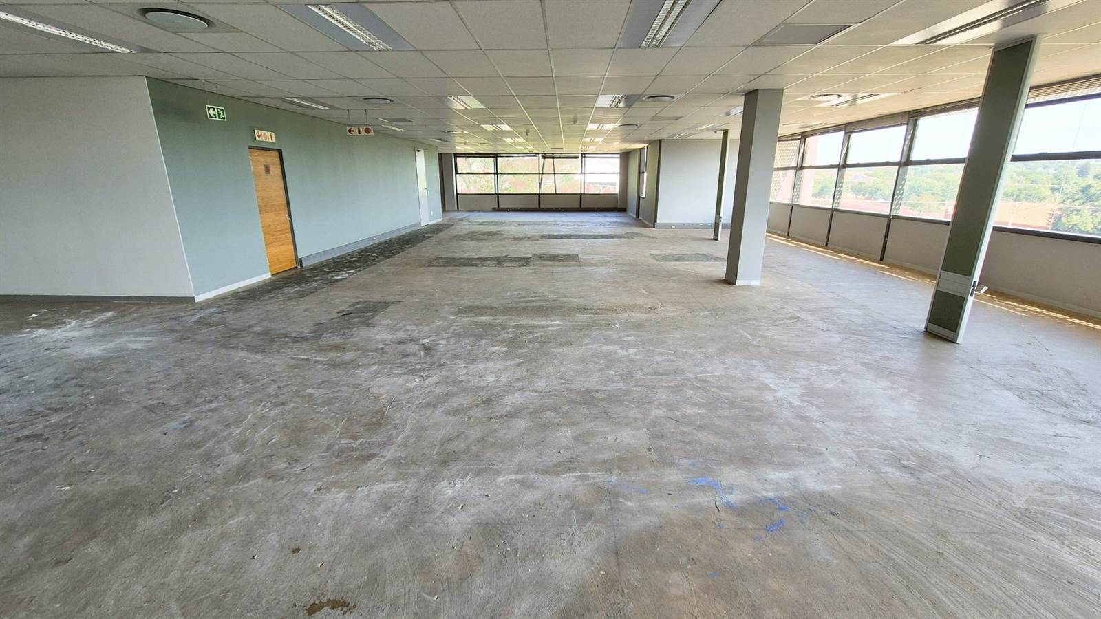 380  m² Office Space in Ashlea Gardens photo number 5