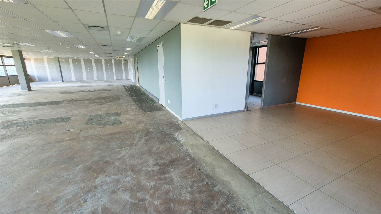 380  m² Office Space in Ashlea Gardens photo number 8