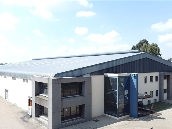 2 835  m² Commercial space
