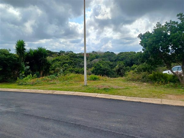 985 m² Land