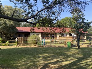 9.4 ha Smallholding in Mooiplaats AH