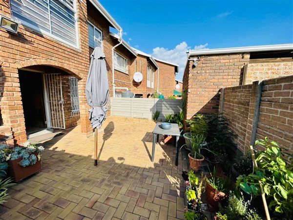 3 Bed Townhouse in Haddon