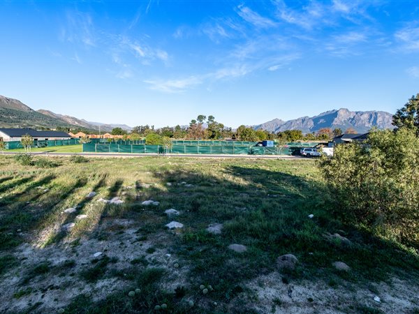 707 m² Land available in Pearl Valley