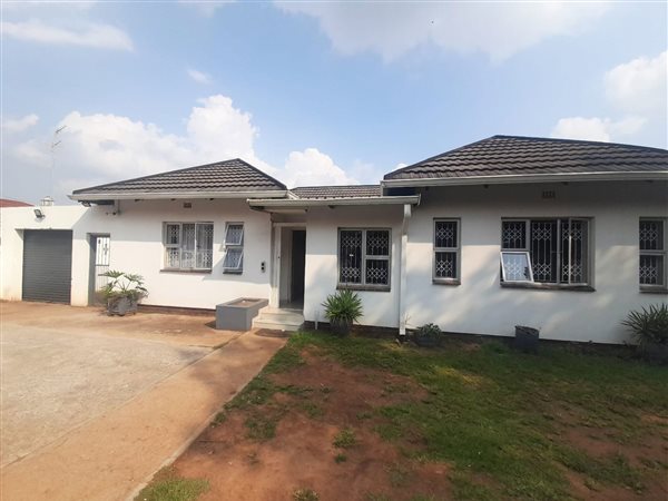 3 Bedroom House 3 Bedroom House