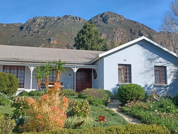 3 Bedroom House 3 Bedroom House