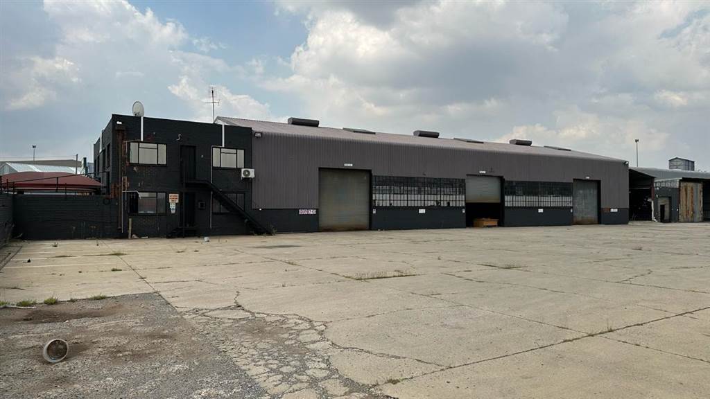 887  m² Industrial space in Alrode photo number 2