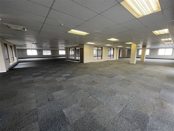 1558  m² Commercial space in Parktown