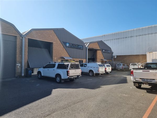 257  m² Industrial space