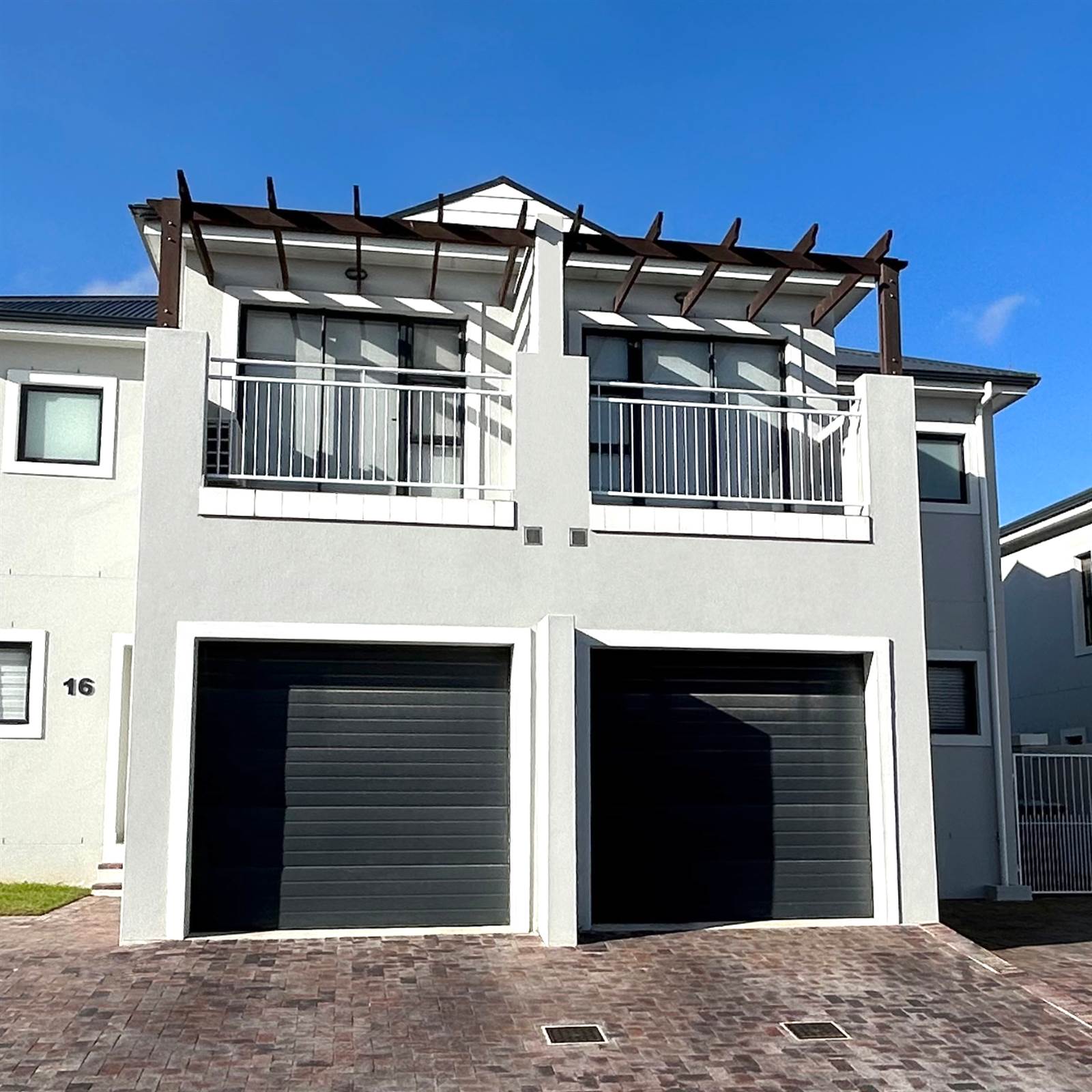 3 Bed Duplex in Protea Heights photo number 8