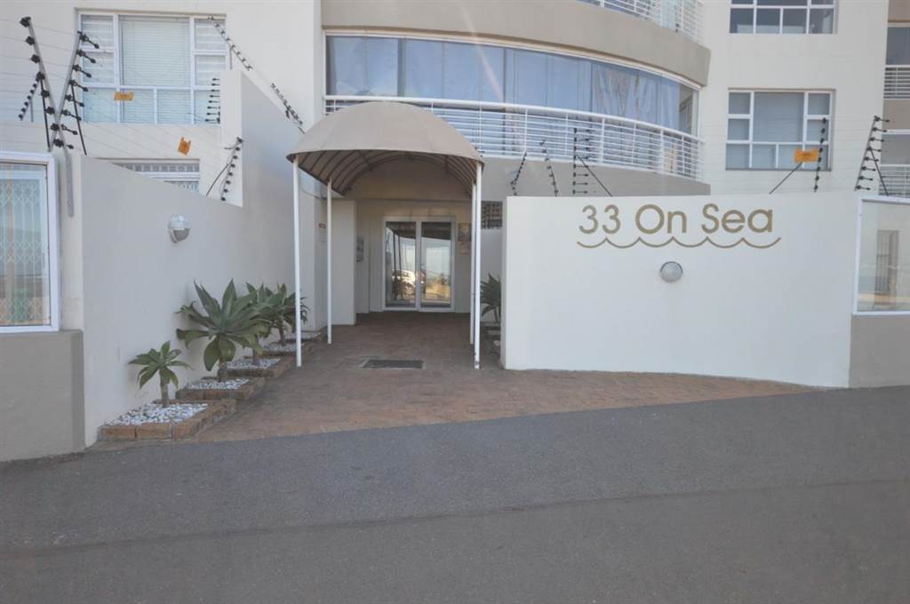 3 Bed Apartment in Southernwood photo number 25