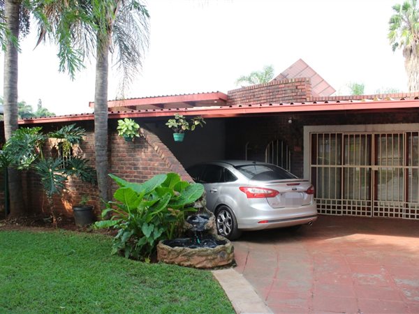 3 Bedroom House 3 Bedroom House