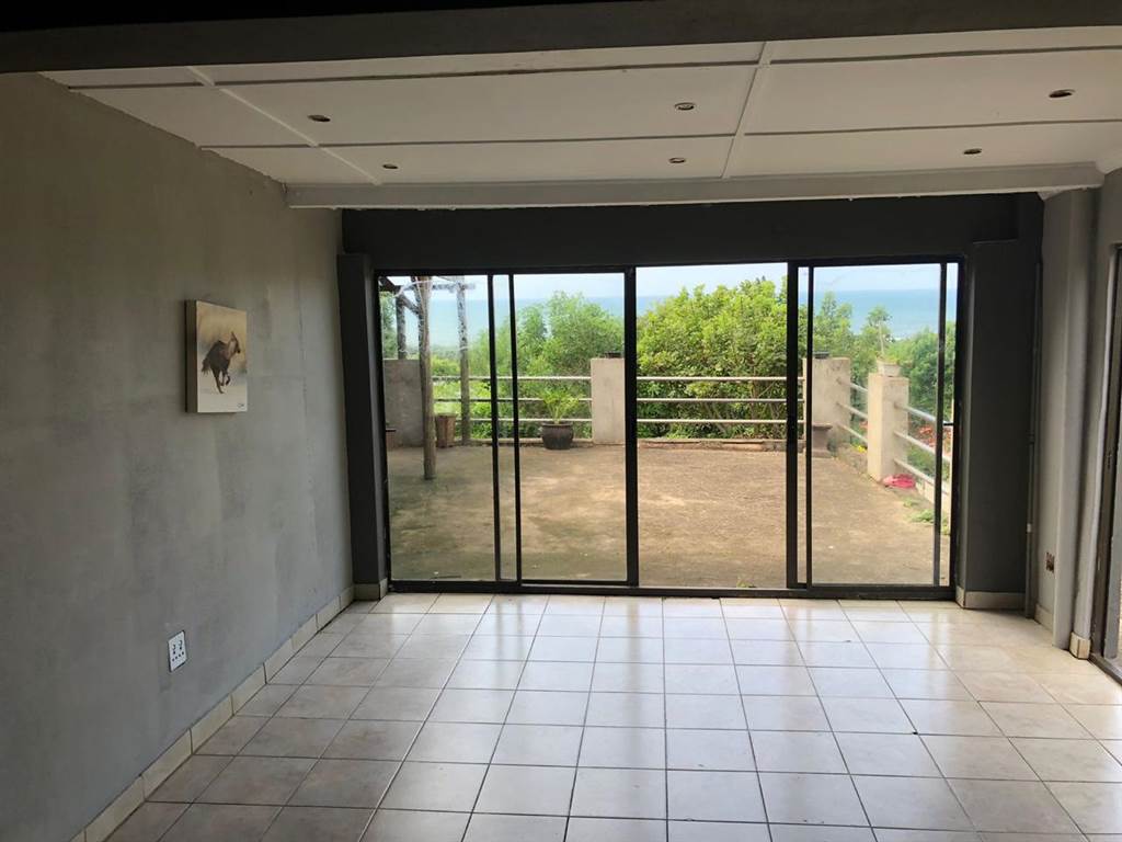 6 Bed House in Tugela Mouth photo number 6