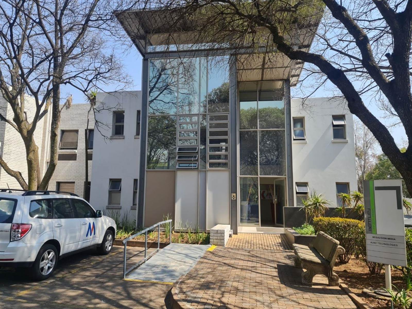163.48  m² Commercial space in Rivonia photo number 2