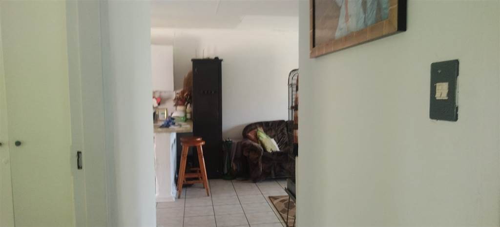 2 Bed House in Eike Park photo number 8