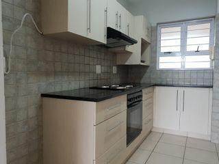 3 Bed Apartment in Umhlanga Rocks photo number 4