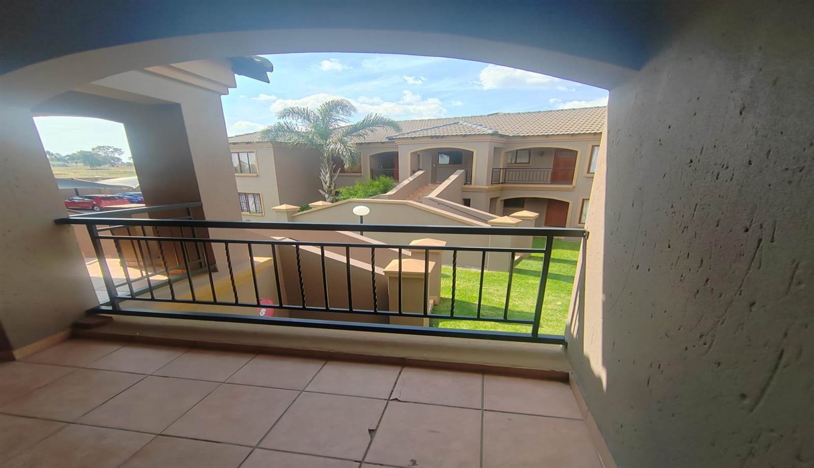 3 Bed Townhouse in Helderwyk photo number 5