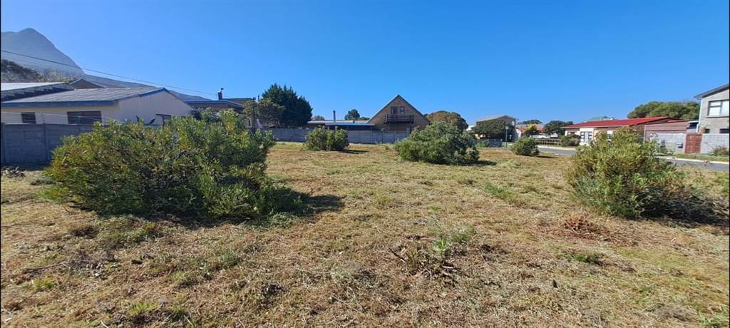 1190 m² Land available in Kleinmond photo number 2