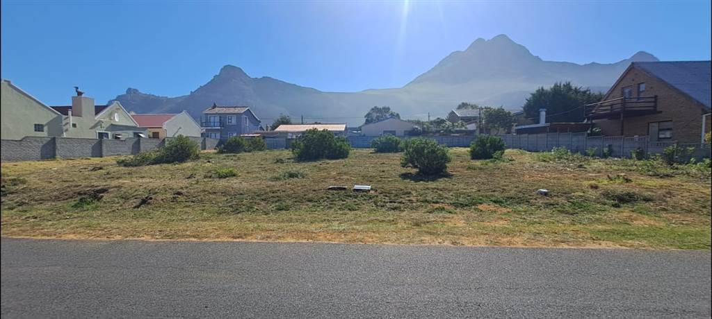 1190 m² Land available in Kleinmond photo number 1