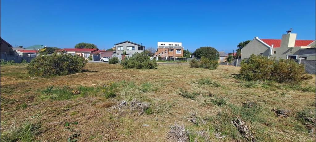 1190 m² Land available in Kleinmond photo number 3