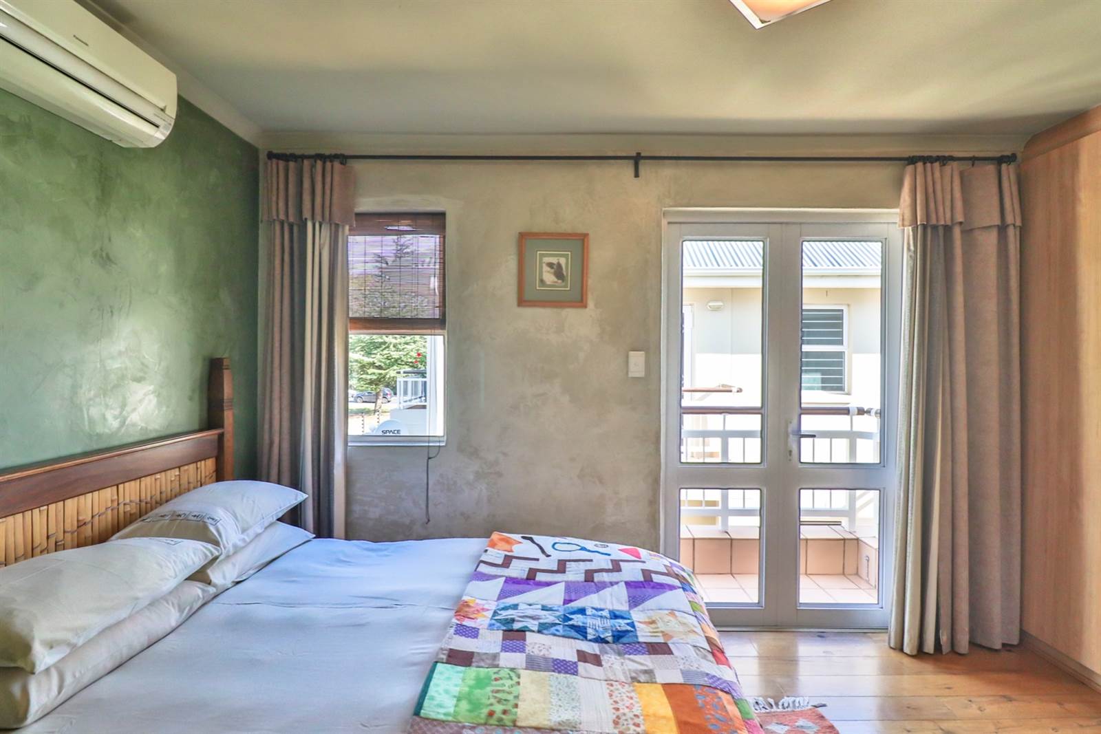 2 Bed Flat in Stellenbosch Central photo number 8