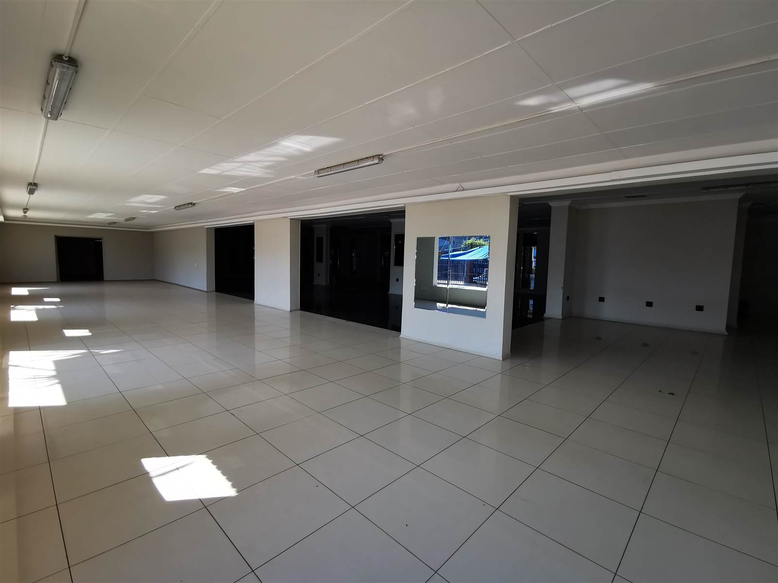 1386  m² Industrial space in North Riding photo number 8