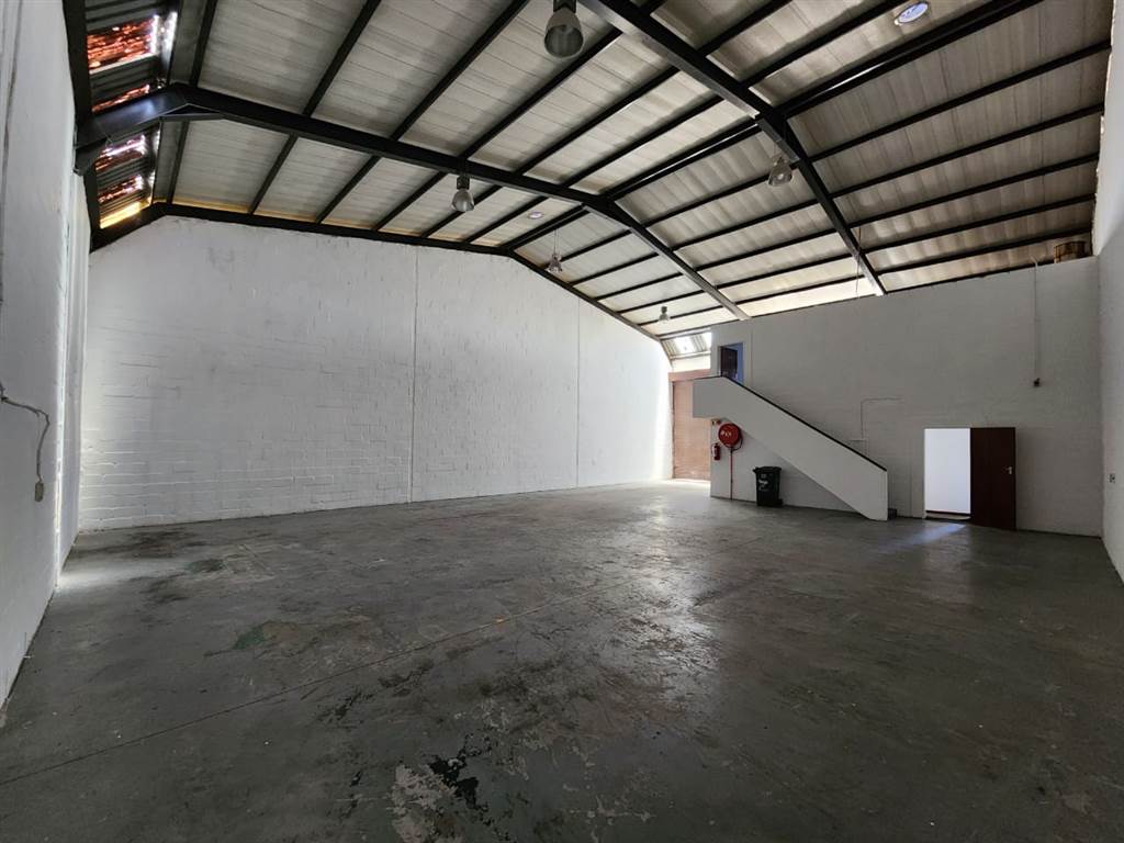 260  m² Industrial space in Killarney Gardens photo number 9