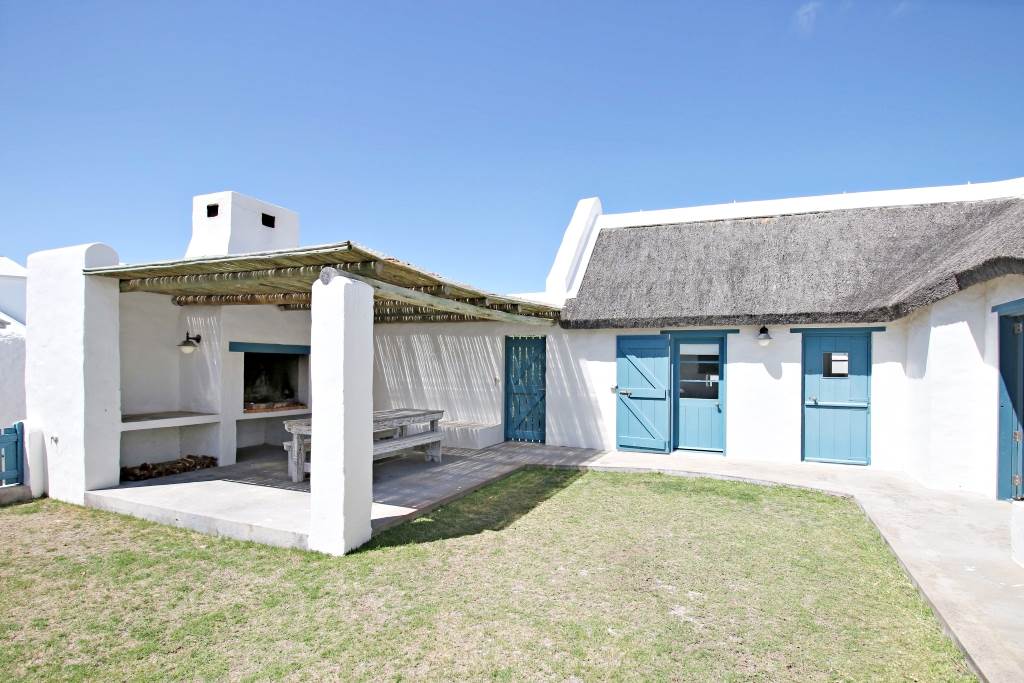 3 Bed House in Struisbaai photo number 18