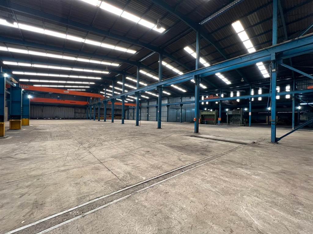 4600  m² Industrial space in Germiston South photo number 12