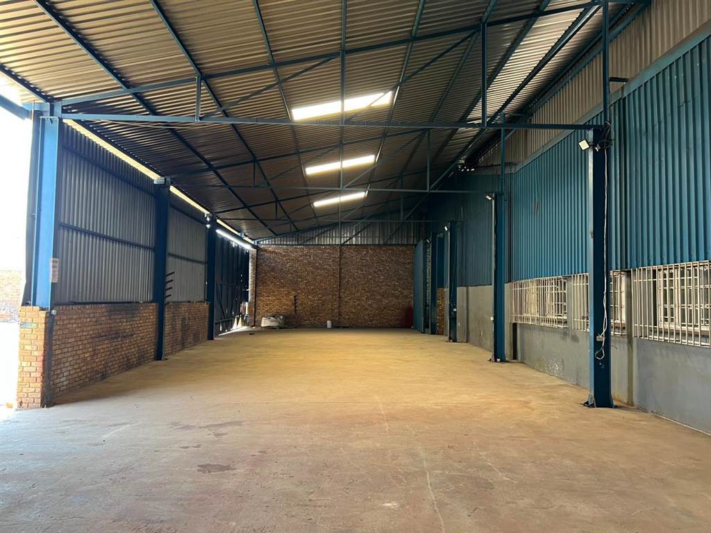 4600  m² Industrial space in Germiston South photo number 14